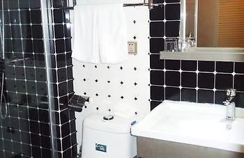 Shanghai Haiqi Holiday Hotel 五四村 外观 照片